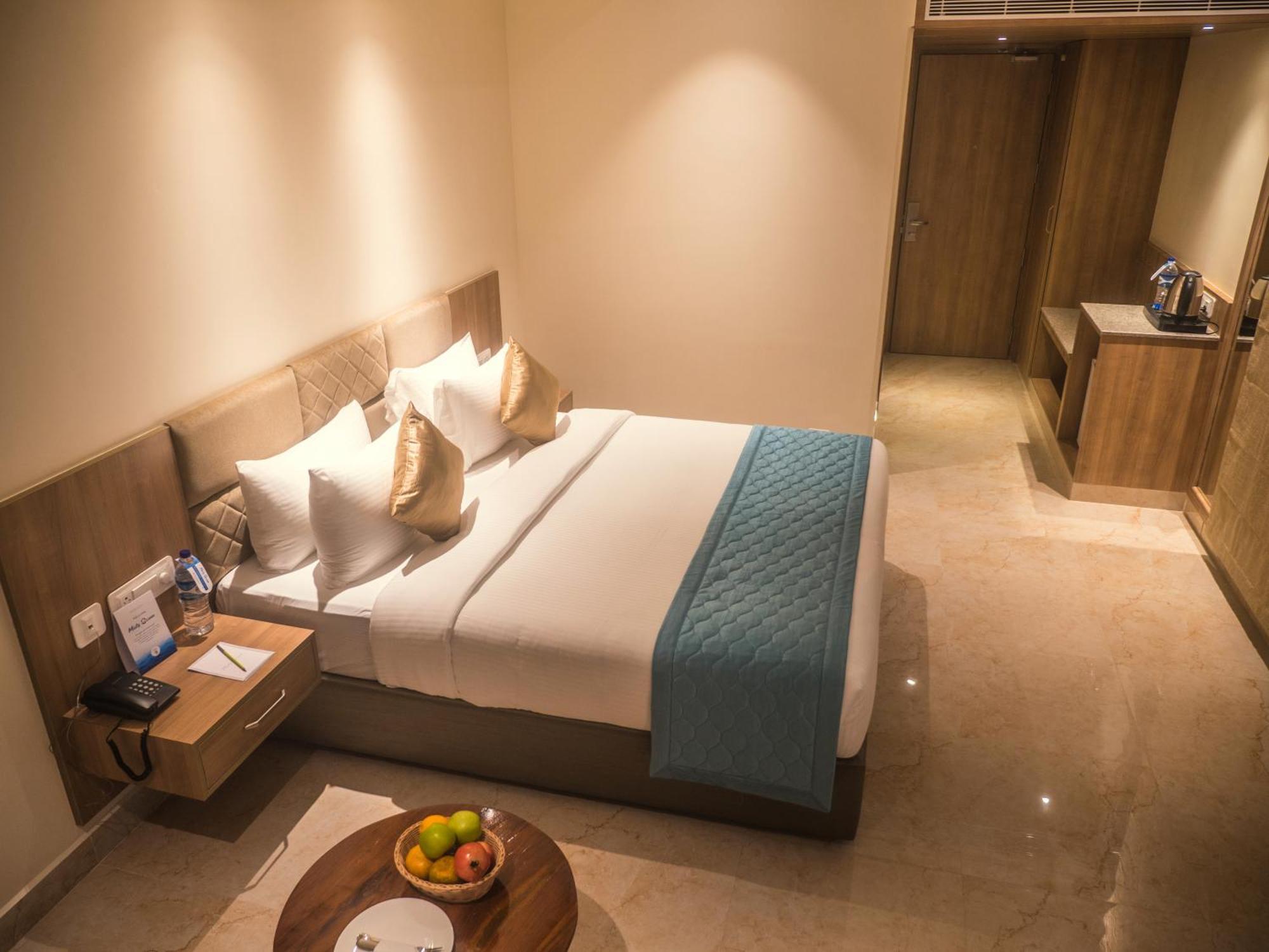 Misty Ocean - A Bergamont Group Of Hotel Kuilapalayam Extérieur photo