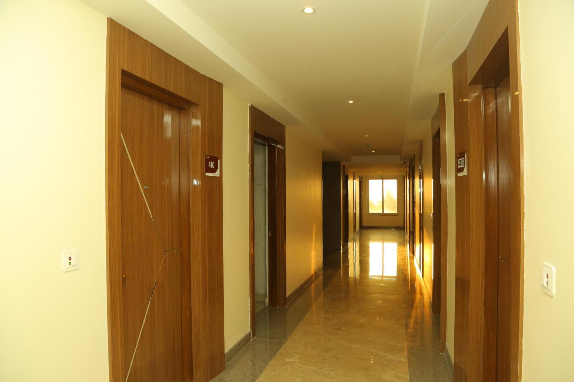 Misty Ocean - A Bergamont Group Of Hotel Kuilapalayam Extérieur photo