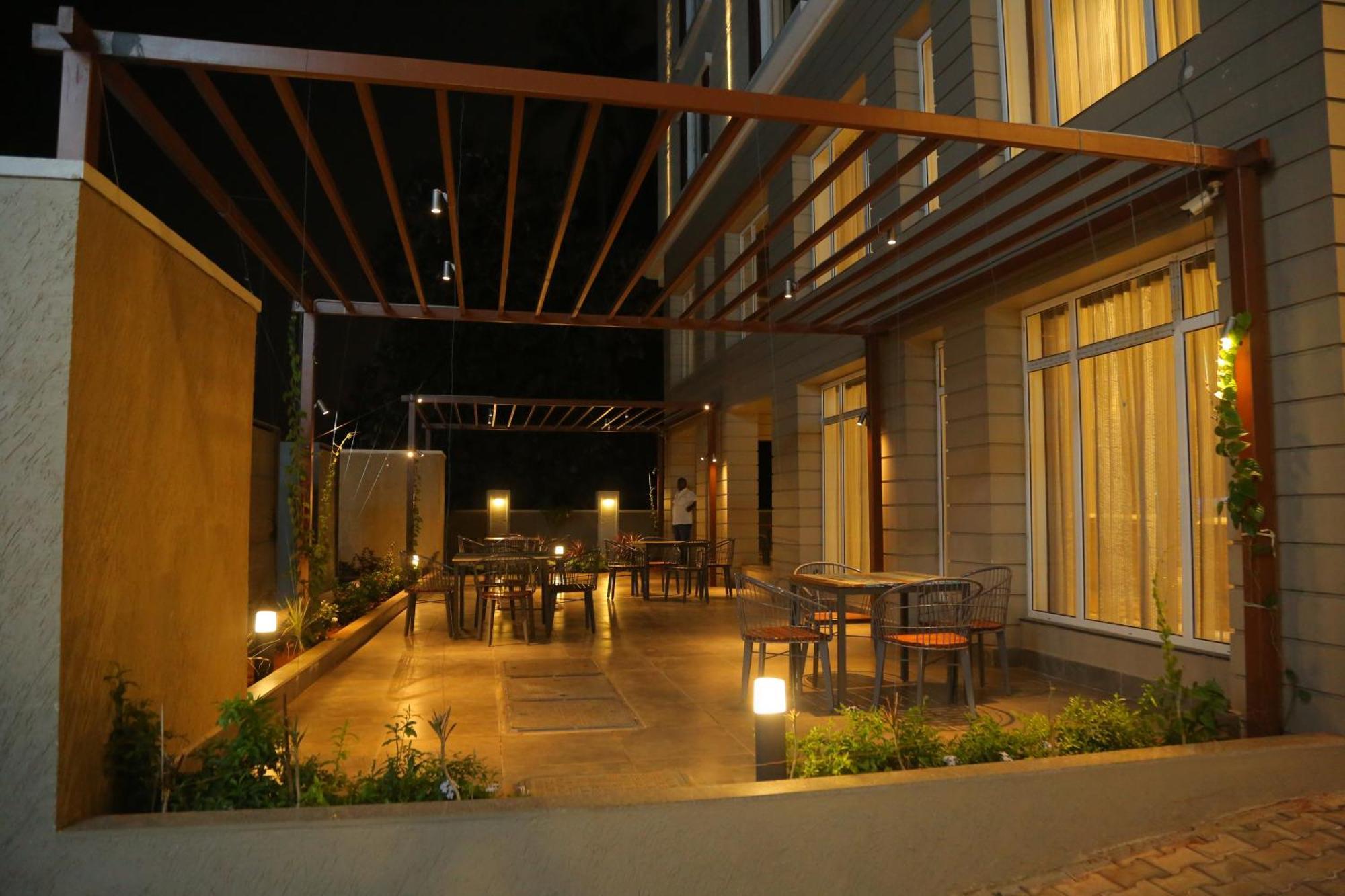 Misty Ocean - A Bergamont Group Of Hotel Kuilapalayam Extérieur photo