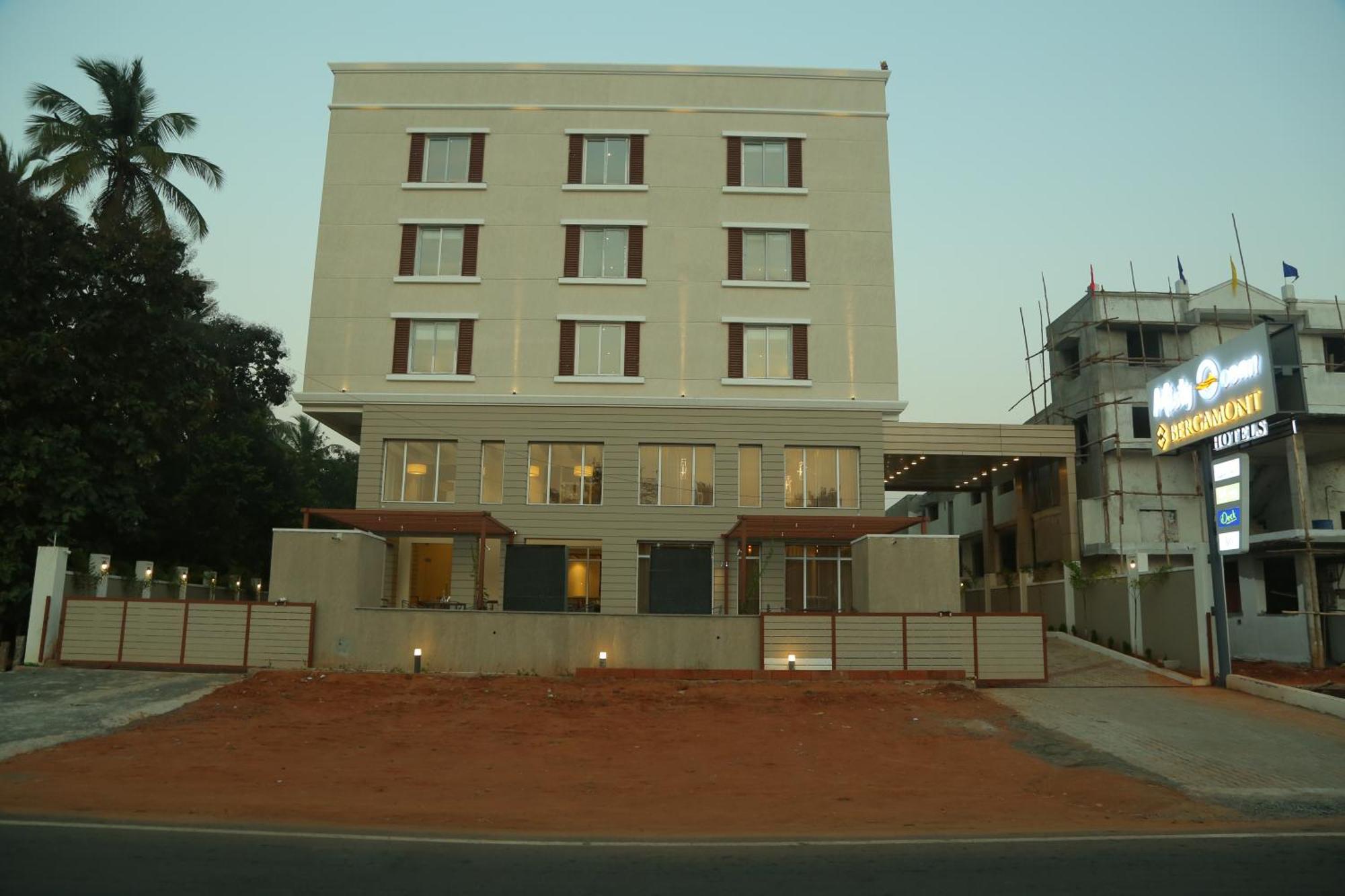 Misty Ocean - A Bergamont Group Of Hotel Kuilapalayam Extérieur photo